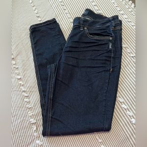 💙 EUC Silver Aiko Super Skinny Jeans